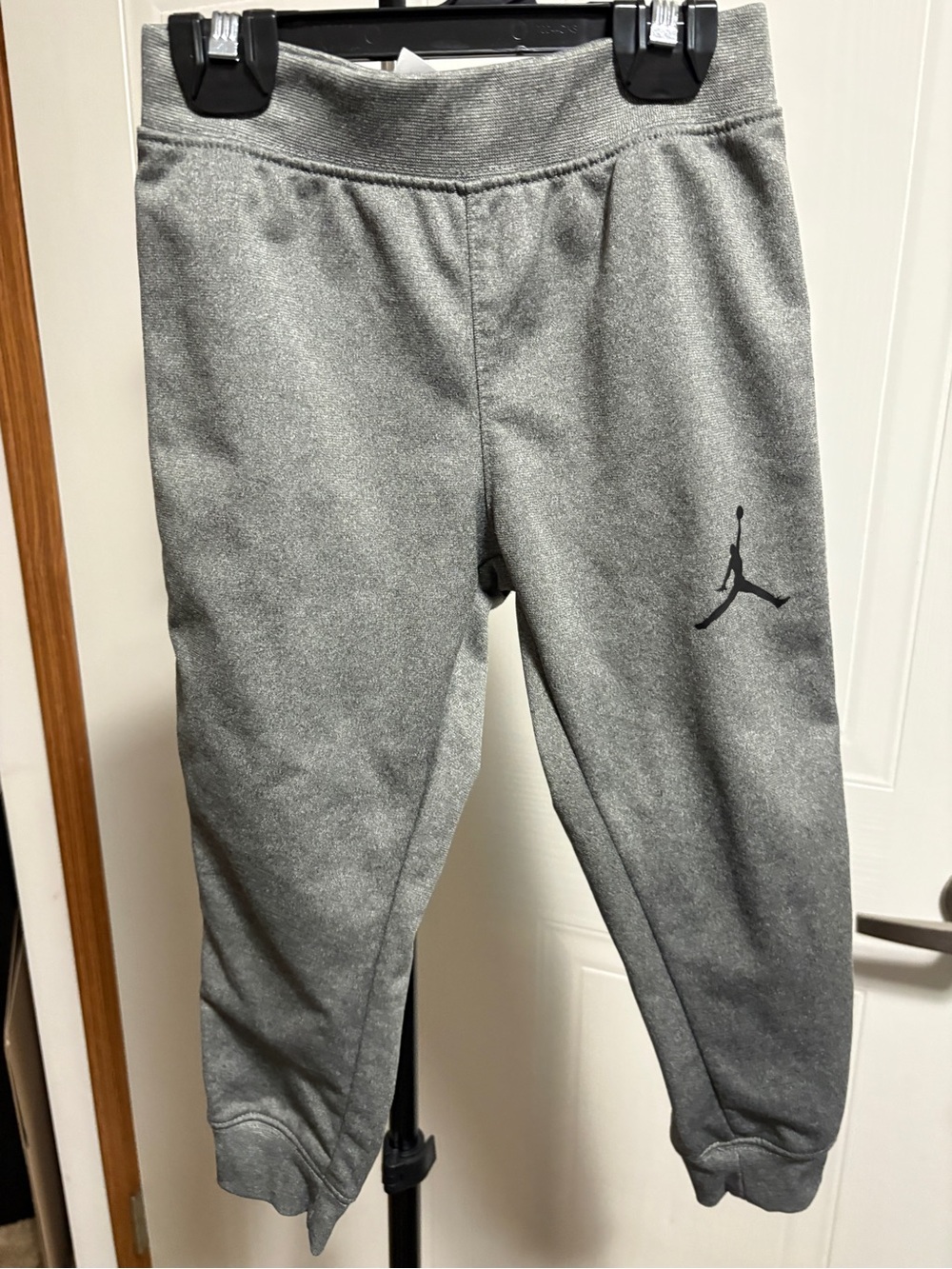 Jordan Kids Grey Heather Jogger Sweatpants with Jumpman